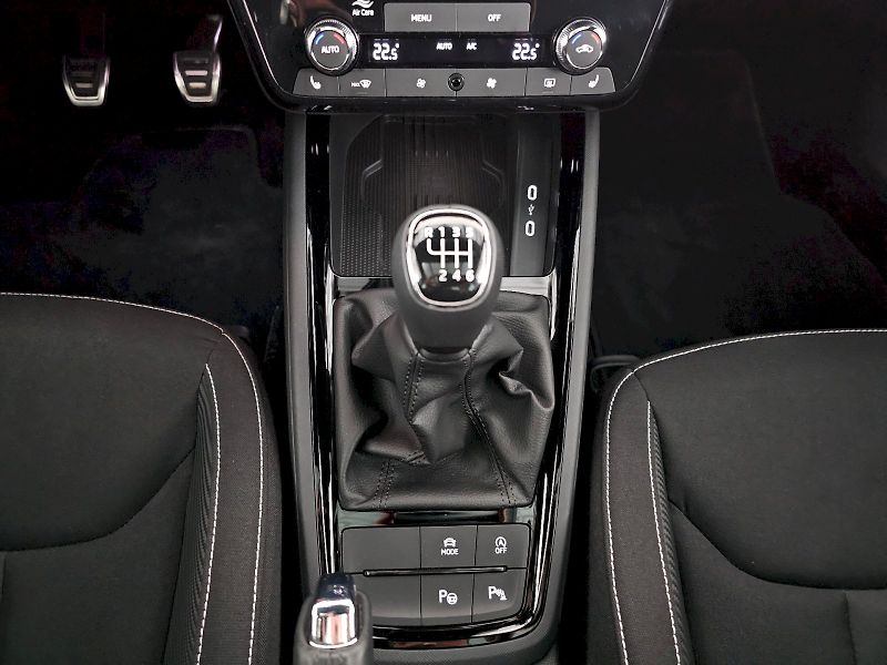 Škoda Kamiq (2025) 1.0TSi 85kW MONTE CARLO TAŽNÉ - fotka 19 z 29