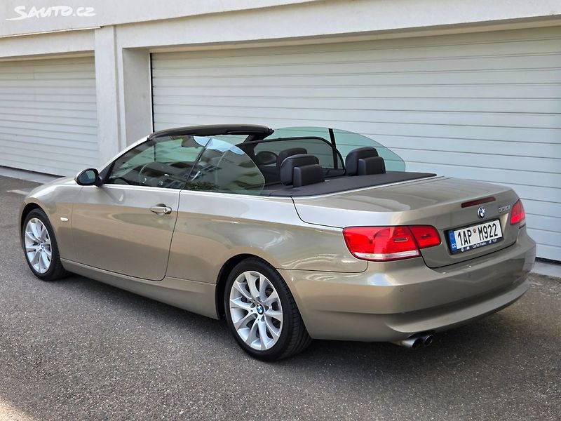 BMW Řada 3 (2009) 330i 200Kw Aut Kabrio 60t.km - fotka 11 z 49
