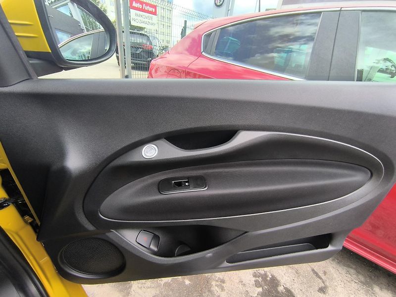 Fiat 500 (2026) Hybrid Torino 1.0 BSG 65k - fotka 32 z 36