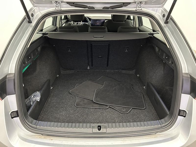 Škoda Octavia 2.0 TDI Style - fotka 23 z 27