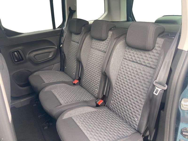 Peugeot Rifter (2026) GT BlueHDi 130 S&S EAT8        - fotka 13 z 15