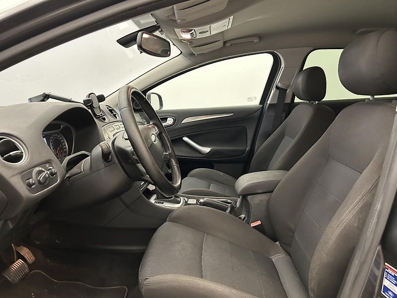 Ford Mondeo 2.0 TDCI Titanium - fotka 14 z 22