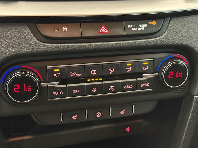 Kia XCeed 1,5 T-GDI ZÁRUKA MHEV AT TOP - fotka 12 z 18