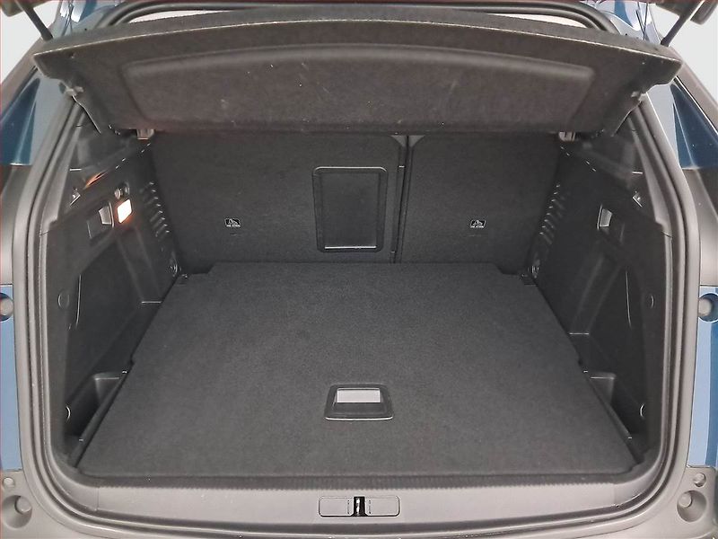 Peugeot 3008 (2022) 1.2 PureTech - fotka 14 z 22