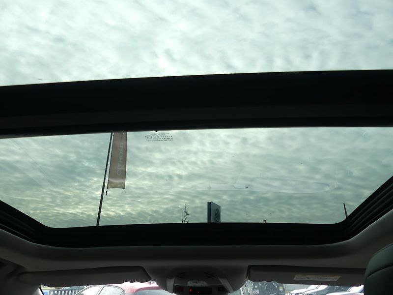 Citroën C5 Aircross (2024) 1,5 BlueHDi 130 EAT8 SHINE - fotka 18 z 22