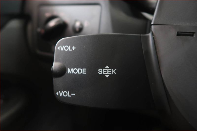 Ford Focus (2009) 1.6 16V, Serv.kniha, nová STK - fotka 14 z 15