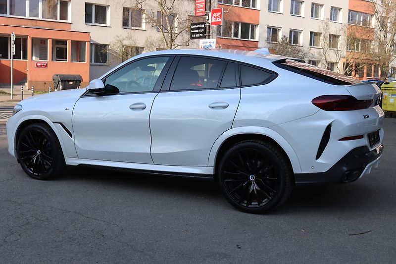 BMW X6 XDRIVE 40i G06 M-PAKET 245kW - fotka 14 z 50
