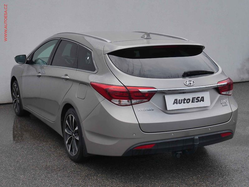 Hyundai i40 (2016) 1.7 CRDi, ČR, servis.kniha - fotka 6 z 14