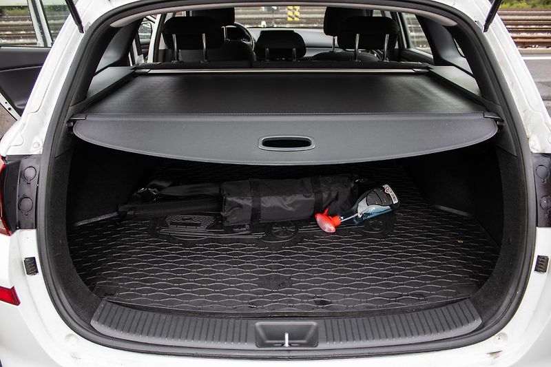 Hyundai i30 - fotka 33 z 33