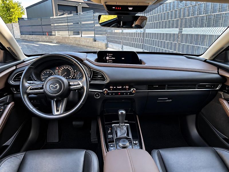 Mazda CX-30 (2021) 2.0 SKYACTIV-G 110 kW COSMO - fotka 7 z 32