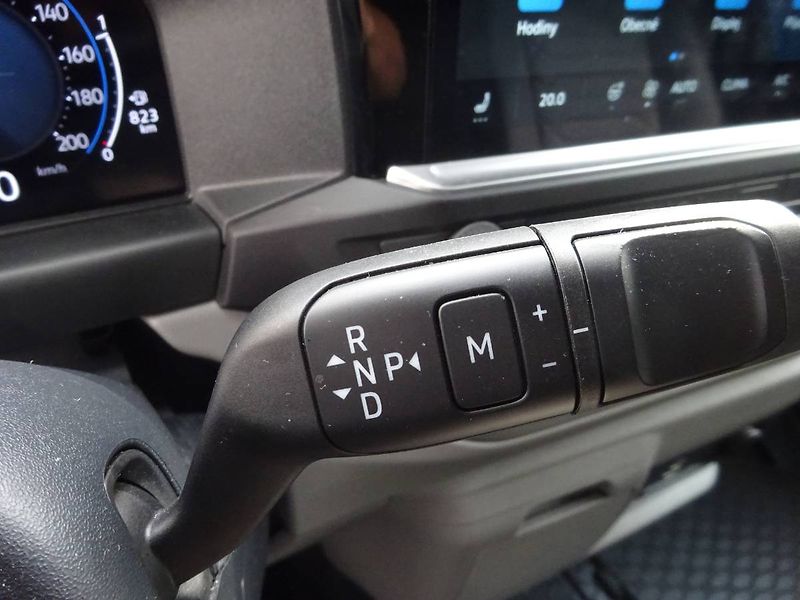 Volkswagen Caravelle (2025) Style 2,0TDI 4 Motion 8.AUT DR - fotka 22 z 31