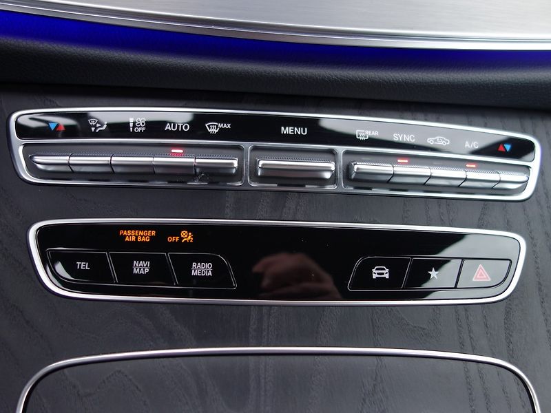 Mercedes-Benz Třídy E (2021) E53*AMG*4MATIC+*FACEL*KUPÉ*CZ! - fotka 29 z 50