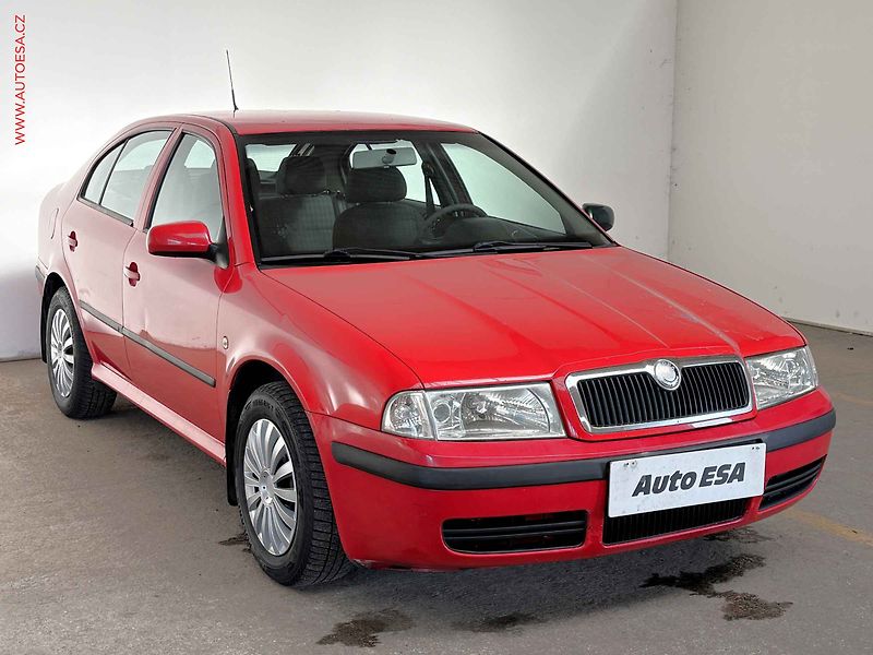 Škoda Octavia (2007) 1.9TDI, klimatizace, el. okna - fotografie inzerátu