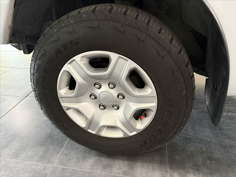 Ford Ranger 3,2   TDCI 4X4 3,5T NOVÝ MOTOR - fotka 31 z 34