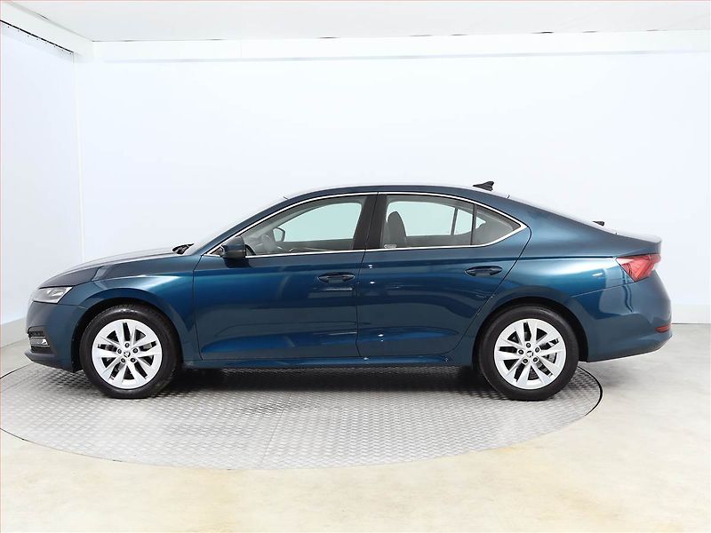Škoda Octavia (2022) Style 2.0 TSI - fotka 3 z 20