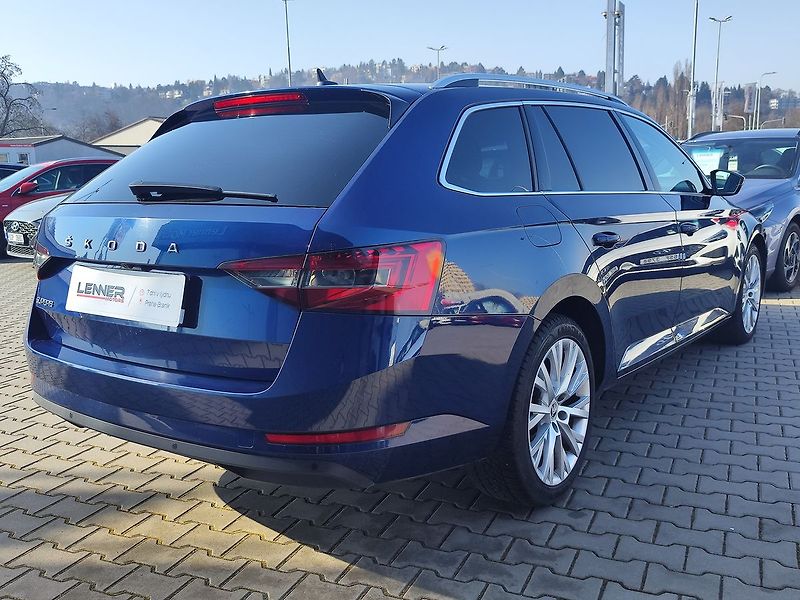 Škoda Superb 2.0 TDI/140kW Style DSG ČR - fotka 5 z 32