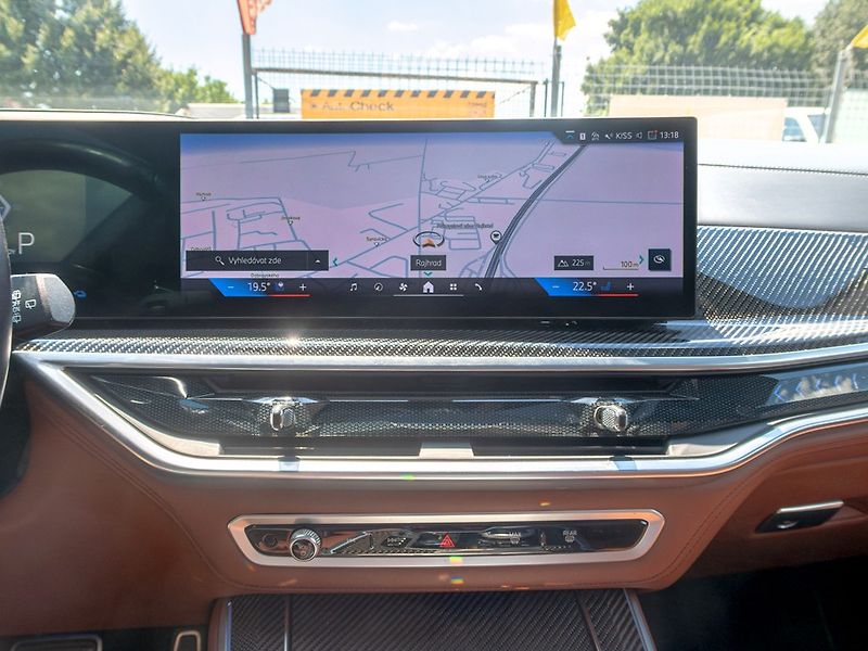 BMW X5 (2023) 3.0D 50E – NOVÉ V ČR - fotka 28 z 70
