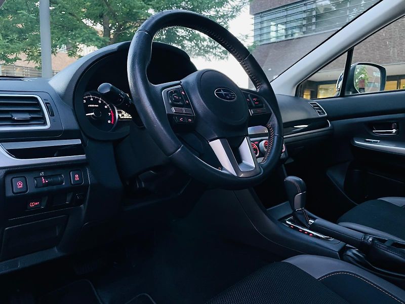 Subaru XV 2.0i AUT KAMERA SERVISKA TAŽNÉ - fotka 25 z 45