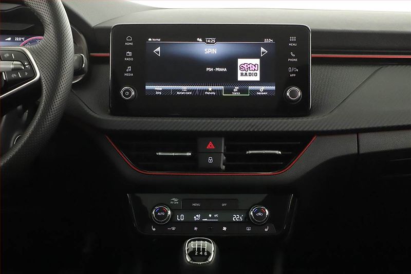 Škoda Scala (2025) 1.0 TSI, MONTE CARLO, KAMERA - fotka 9 z 14