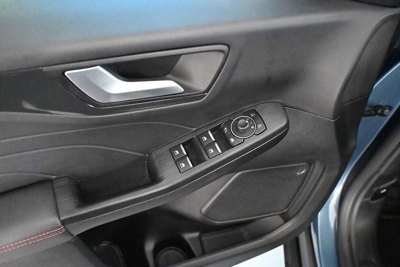 Ford Kuga (2023) 2.5 ST-LINE X LED Tažné Virtua - fotka 15 z 37