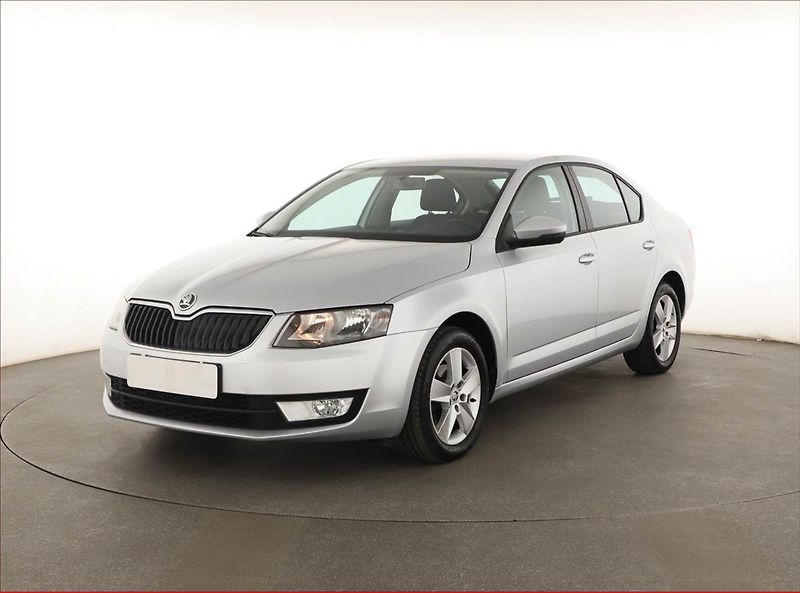 Škoda Octavia (2014) Ambition 1.2 TSI, Tempomat - fotka 2 z 15