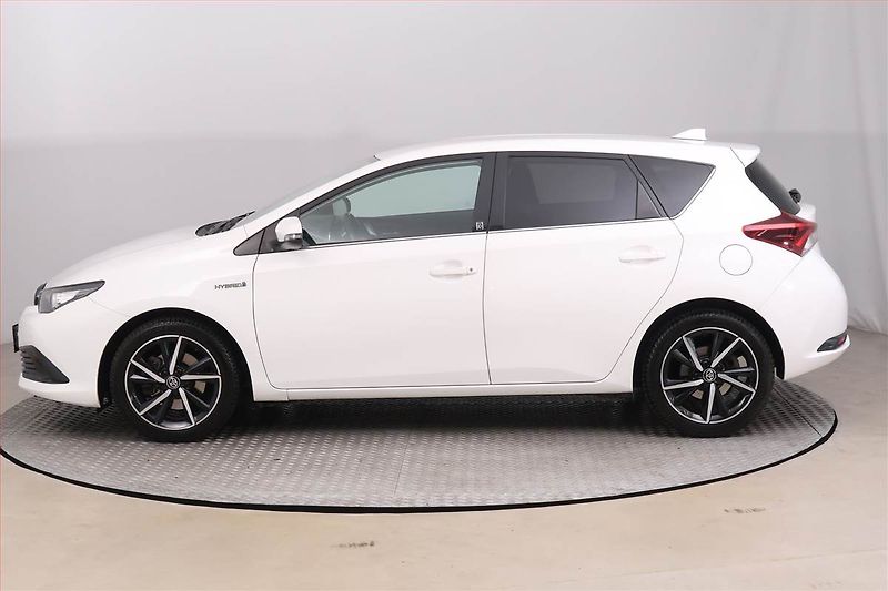 Toyota Auris (2018) Base Hybrid, Automat - fotka 3 z 18