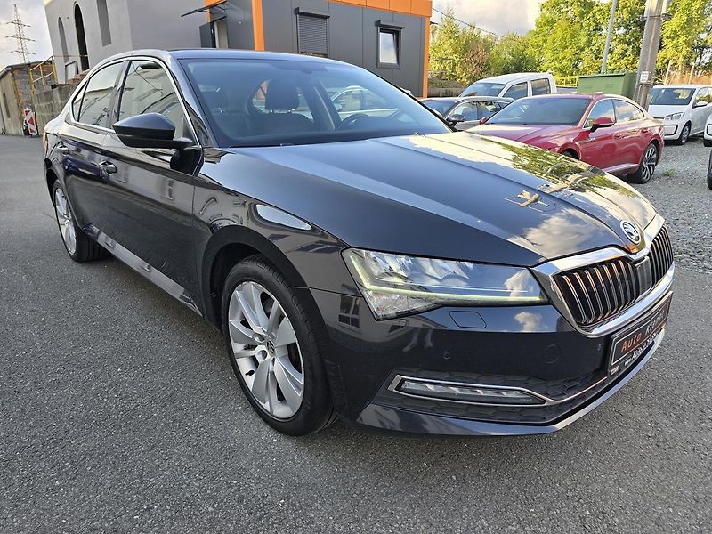 Škoda Superb 200kW 4x4 DSG STYLE DPH - fotka 2 z 45