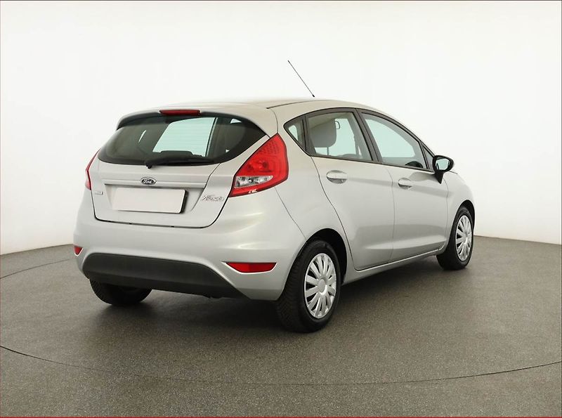 Ford Fiesta (2012) 1.6 TDCi, levný provoz - fotka 5 z 17