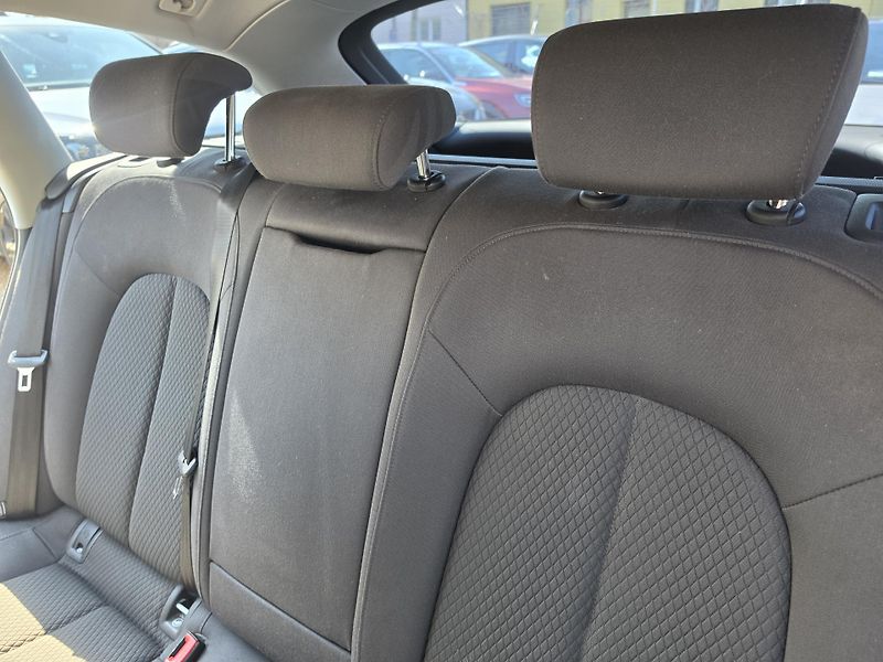 Audi A6 3.0 TDI Quattro TZ S-Line  - fotka 11 z 18