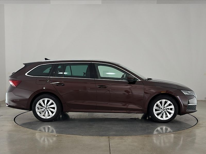 Škoda Octavia 1Maj.,ČR - fotka 16 z 29