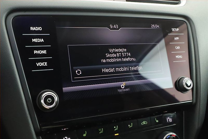 Škoda Octavia (2018) 1.5 TSI, Navi, Tempomat - fotka 13 z 19