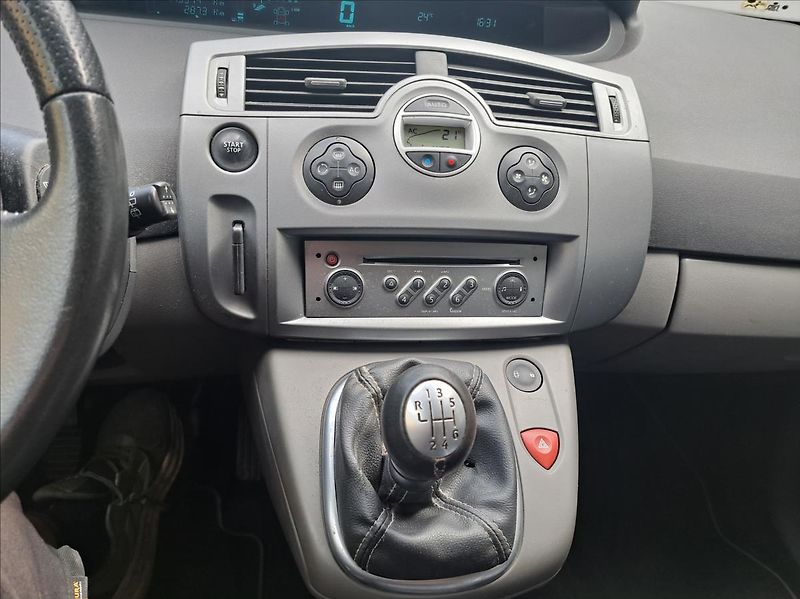 Renault Scénic 1,5 dCi - fotka 23 z 35