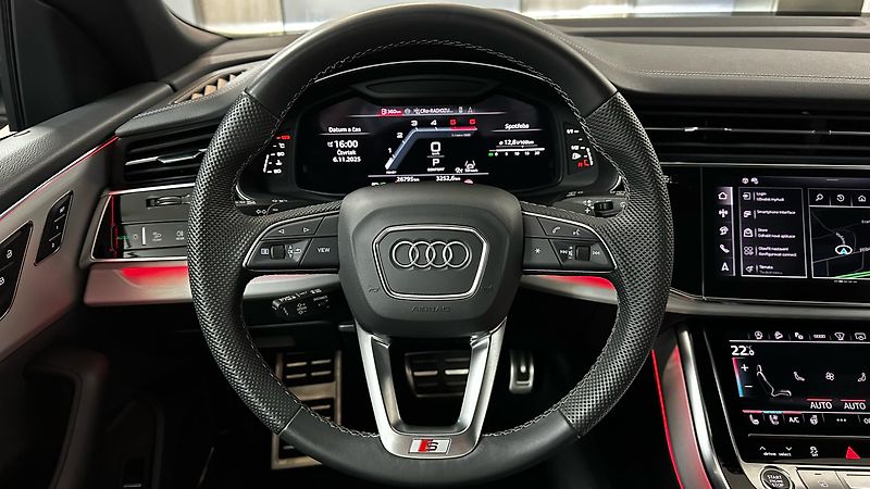 Audi Q8 (2025) S LINE / ZÁRUKA / TOP STAV - fotka 38 z 44