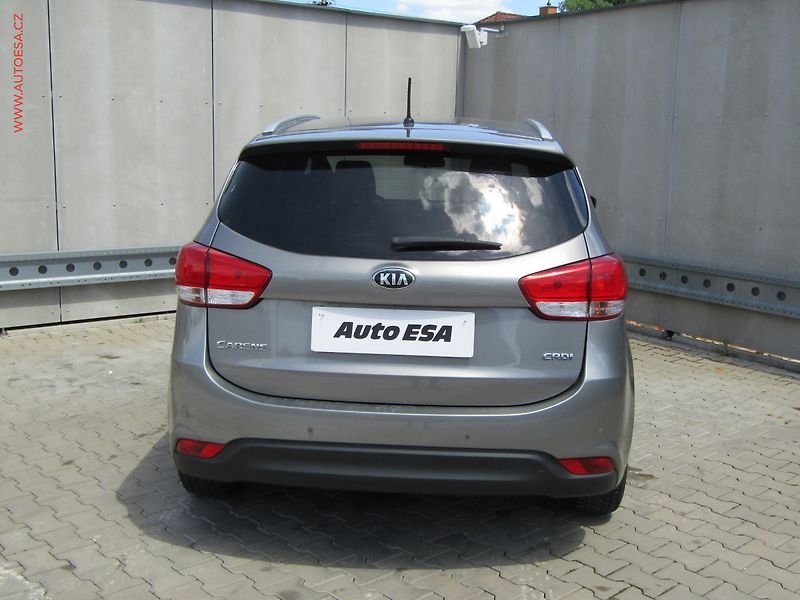 Kia Carens (2014) 1.7 CRDi, ČR, AC, park.asist - fotka 5 z 18