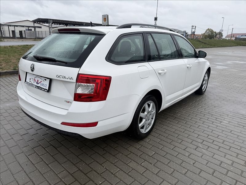 Škoda Octavia 1,8 TSi 132kw 4x4 DSG odp.DPH - fotka 4 z 25