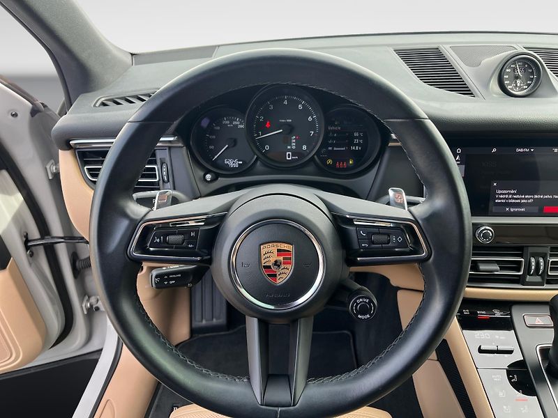 Porsche Macan - fotka 17 z 28