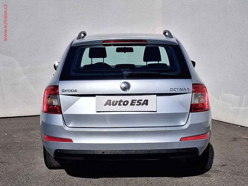 Škoda Octavia (2014) 1.2 TSi, Active, +kola - fotka 5 z 17