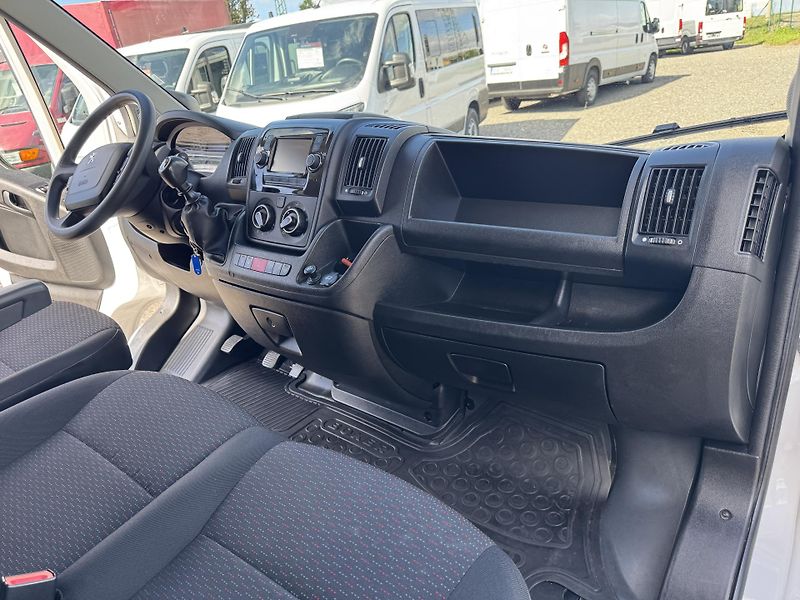 Peugeot Boxer 2.2,8p.,čelo,klima,temp.,DPH - fotka 32 z 46