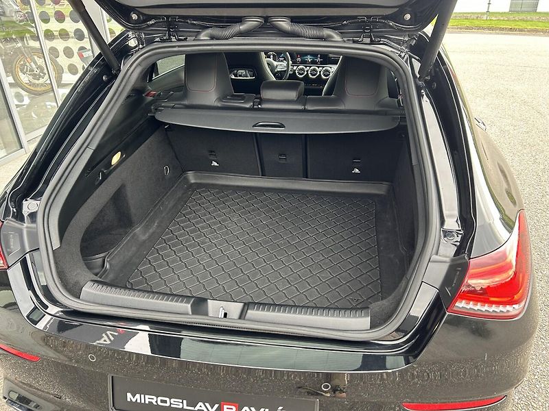 Mercedes-Benz CLA 45 S AMG 4MATIC+ Shooting Brak - fotka 31 z 32