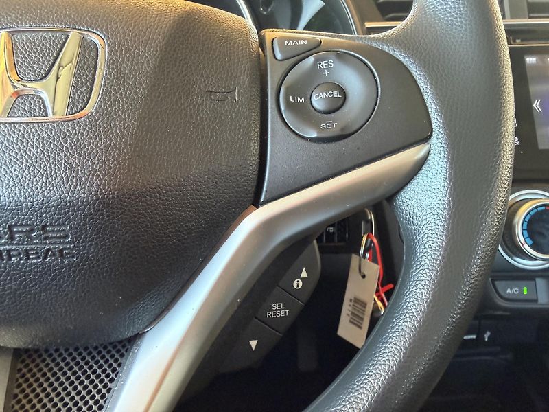 Honda Jazz 1.3 i-VTEC Comfort - fotka 16 z 22