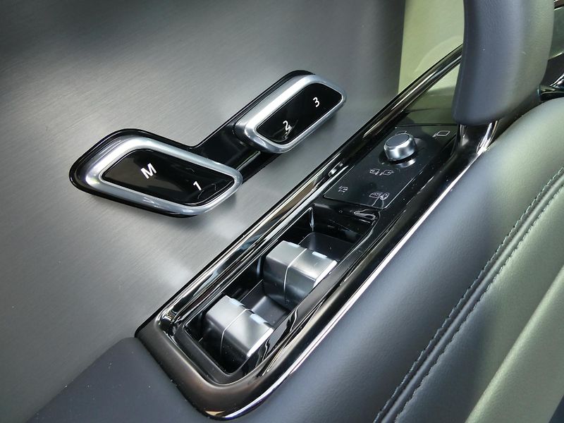 Land Rover Range Rover Sport 3,0 Dynamic SE D250  - fotka 11 z 37