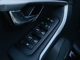 Volvo V40 2.0i MANUÁL 1.MAJITEL SENZORY - náhled 31