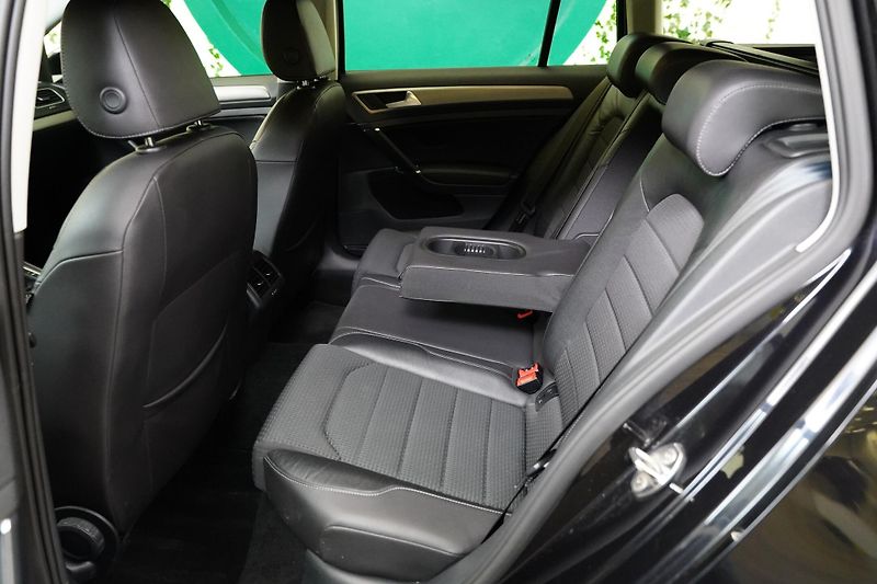 Volkswagen Golf - fotka 24 z 25