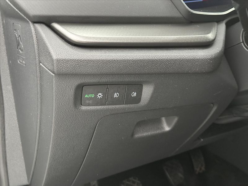 Škoda Octavia 2,0 TDI 85kW CZ 1.Maj LED DPH - fotka 15 z 35