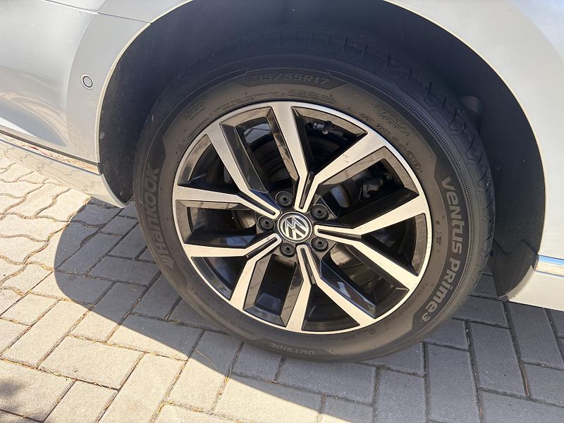 Volkswagen Passat 2.0TDI 110KW HIGHLINE DSG LED - fotka 7 z 46