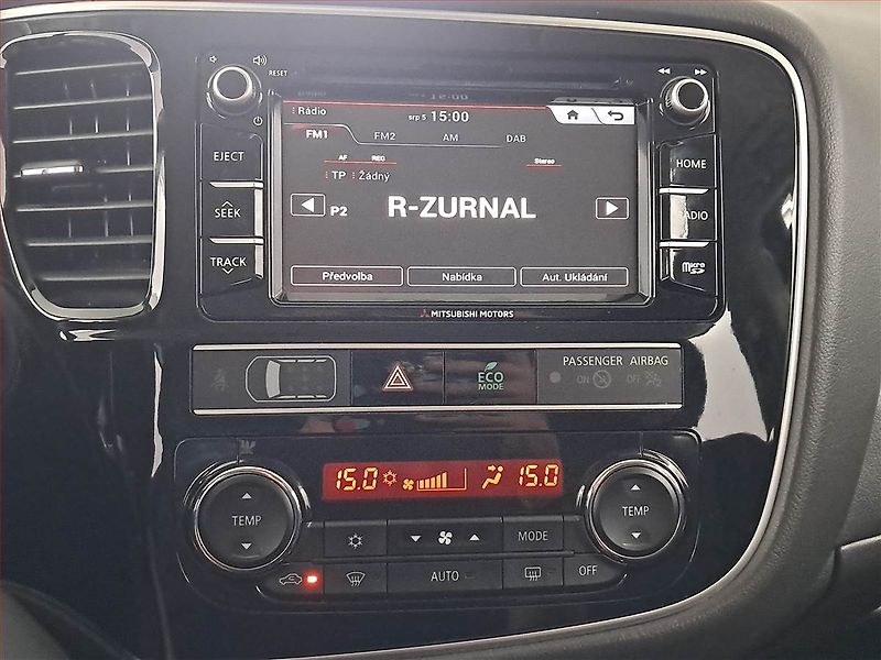 Mitsubishi Outlander (2019) 2.0, 4X4, Automat, ČR,1.maj - fotka 12 z 21