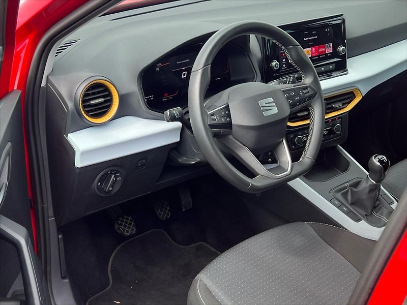 Seat Arona 1,0 TSi 70kW STYLE - fotka 5 z 25