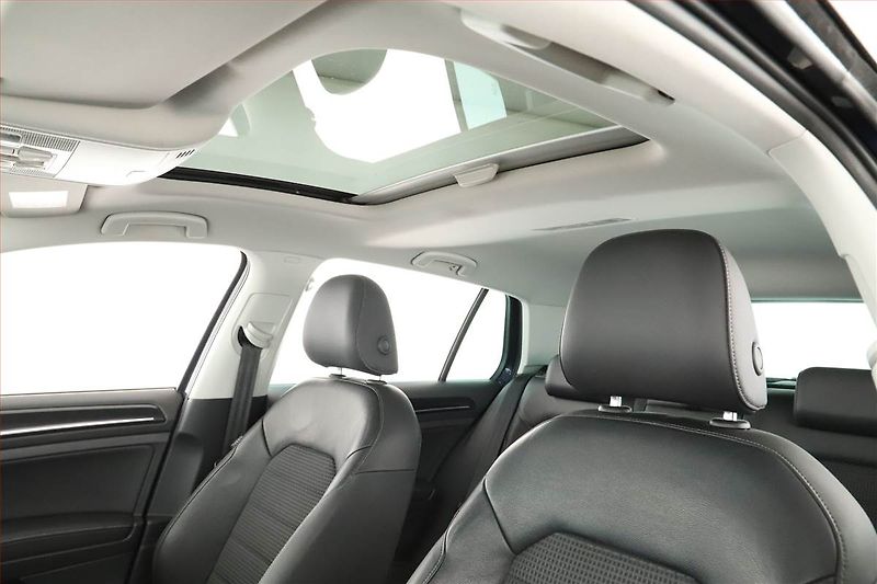 Volkswagen Golf (2013) 1.4 TSI, Automat, Kůže, Xenony - fotka 14 z 18
