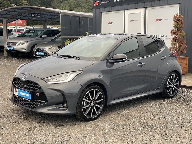 Toyota Yaris 1.5HEV 130, ČR, GR Sport, DPH - fotka 4 z 18