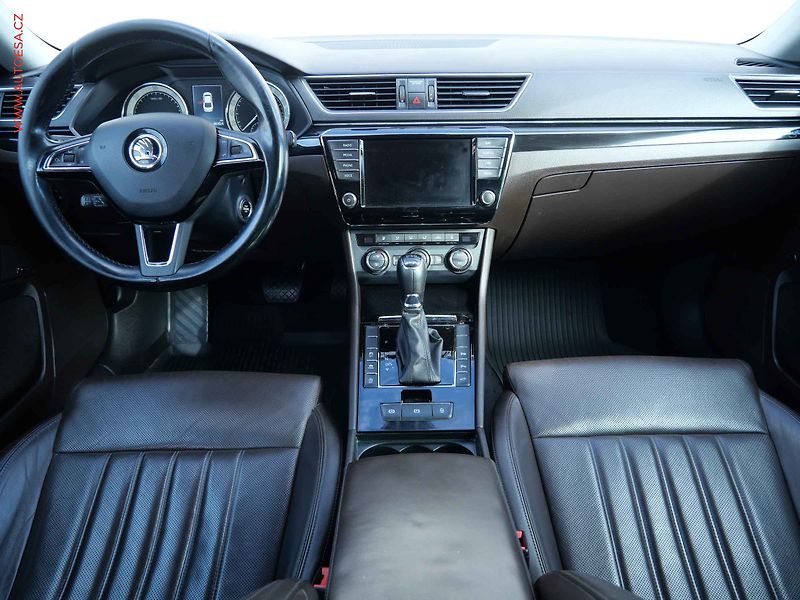 Škoda Superb (2015) 2.0TDi, 1.maj,ČR, L&K, DSG - fotka 8 z 25